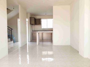 VENDO CASA URBANIZACIÓN VILLA BONITA
