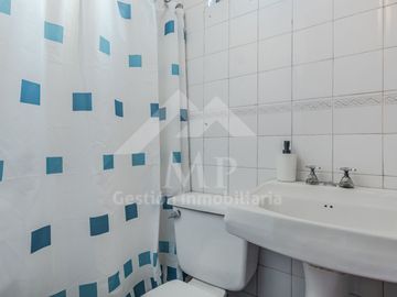 3 D, 3 B, Sala De Estar, Escritorio, Serv Completos. Jardín con piscina