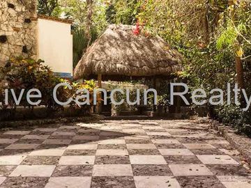 CASA ESTILO MEXICANO EN EL RESIDENCIAL ECOLOGICO Y EXCLUSIVO EL RAMONAL , EN CANCUN
