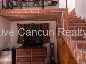 CASA ESTILO MEXICANO EN EL RESIDENCIAL ECOLOGICO Y EXCLUSIVO EL RAMONAL , EN CANCUN