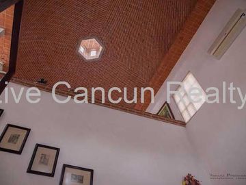 CASA ESTILO MEXICANO EN EL RESIDENCIAL ECOLOGICO Y EXCLUSIVO EL RAMONAL , EN CANCUN