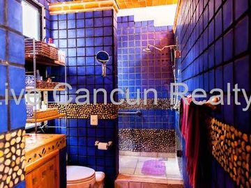 CASA ESTILO MEXICANO EN EL RESIDENCIAL ECOLOGICO Y EXCLUSIVO EL RAMONAL , EN CANCUN