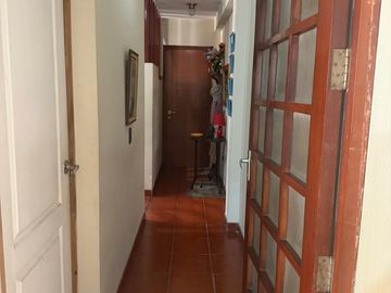 Venta De Casa De 3 Pisos Con Proyección Y Excelente Ubicación