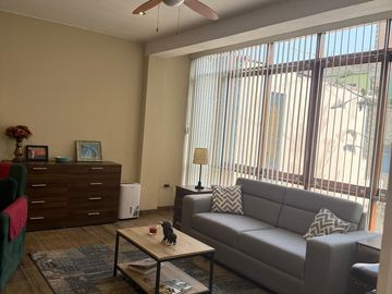 Venta De Casa De 3 Pisos Con Proyección Y Excelente Ubicación