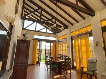 VENTA DE CASA DE CAMPO EN PACHACAMAC,AMOBLADA Y EQUIPADA