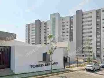 Amplio departamento cerca de galerías Atizapán