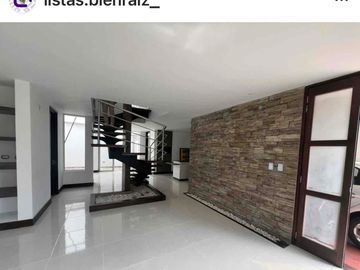 casa en conjunto cerrado