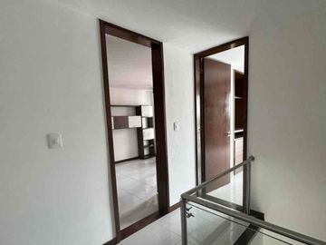 casa en conjunto cerrado