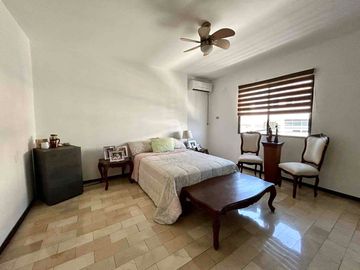 SANTA CECILIA-CEIBOS, Vendo casa amplia 4 dormitorios $220.000