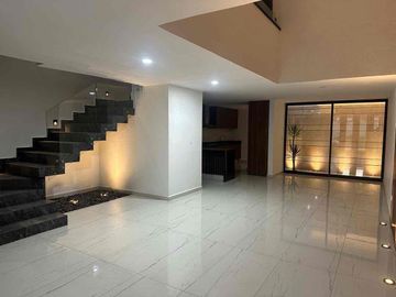 HERMOSA CASA EN VENTA ANTIGUA CEMENTERA