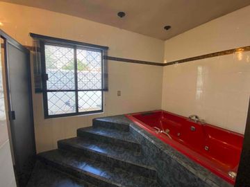 Residencia en Venta Mitras Norte