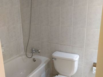 Dpto. 3 Dorm / 2 Baños / 1 Bod. Barrio República, Santiago Centro.-