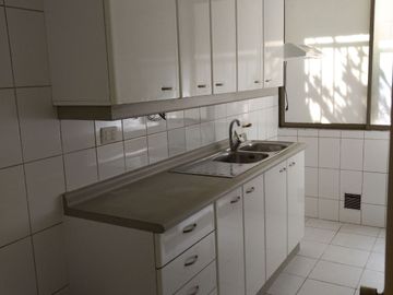 Dpto. 3 Dorm / 2 Baños / 1 Bod. Barrio República, Santiago Centro.-