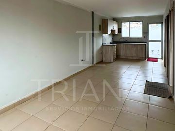 CASAS NUEVAS EN VENTA VIA MARIANITAS CALDERON QUITO
