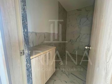 CASAS NUEVAS EN VENTA VIA MARIANITAS CALDERON QUITO
