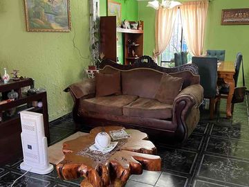 SE VENDE AMPLIA CASA EN VILLA DON MARCELO