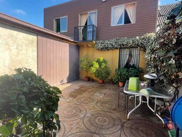 SE VENDE AMPLIA CASA EN VILLA DON MARCELO