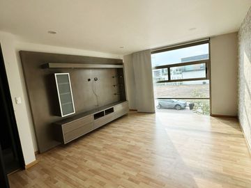 RESIDENCIA EN VENTA EN ZONA PLATEADA PACHUCA