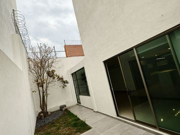 RESIDENCIA EN VENTA EN ZONA PLATEADA PACHUCA