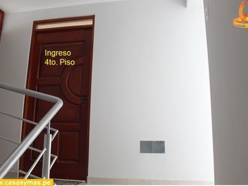 VENDO TRIPLEX EN URB. MONTECARMELO - HUANCAYO