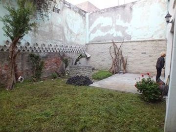 AMPLIA CASA EN LINDAVISTA