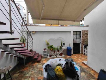 preciosa casa en La Perla