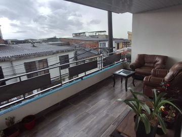 Venta Casa Unifamiliar de tres niveles Sector Las Mercedes Cuba-Pereira
