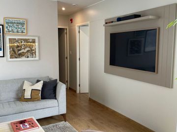 VENDO FINO DEPARTAMENTO - IMPECABLE - 2 DORMITORIOS - VISTA INTERNA - 2 COCHERAS - MIRASIDRO - EXCLUSIVA ZONA CERCA A LA CLÍNICA AMERICANA