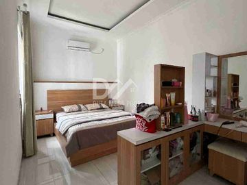 Dijual Rumah Cantik Rapi Bangunan Kokoh Lokasi strategis di Kawasan Bintaro Tangerang