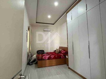 Dijual Rumah Cantik Rapi Bangunan Kokoh Lokasi strategis di Kawasan Bintaro Tangerang