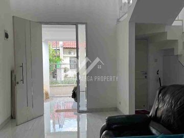 Dijual Rumah Cantik Rapi Bangunan Kokoh Lokasi strategis di Kawasan Bintaro Tangerang