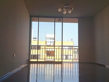 HERMOSO REMODELADO DEPARTAMENTO EN CHORRILLOS