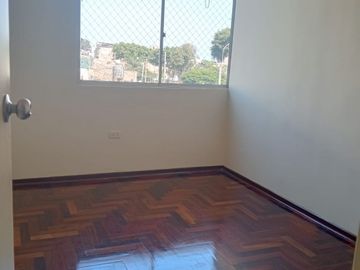 HERMOSO REMODELADO DEPARTAMENTO EN CHORRILLOS