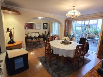 CASA EN SAN JERONIMO LIDICE EN PRIVADA