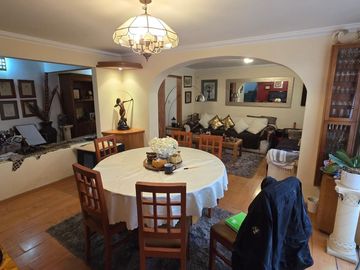 CASA EN SAN JERONIMO LIDICE EN PRIVADA