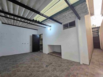 vendo casa en urbanización tottori excelente estado