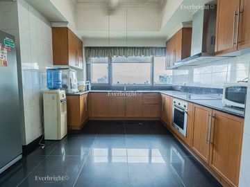 Repriced! 3BR Unit For Sale - Shang Grand Tower