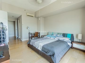 Repriced! 3BR Unit For Sale - Shang Grand Tower