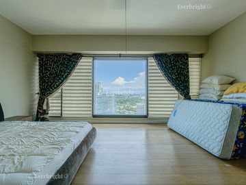 Repriced! 3BR Unit For Sale - Shang Grand Tower