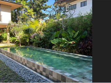 2 Storey House with Infinity edge pool in📍 Ayala Alabang Village, Muntinlupa City 🏡