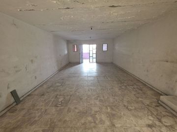 CASA HABITACIÓN EN VENTA en: Av. Artesanos No. 3672 Col. San Miguel de Huentitan, Guadalajara, Jal.