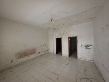CASA HABITACIÓN EN VENTA en: Av. Artesanos No. 3672 Col. San Miguel de Huentitan, Guadalajara, Jal.