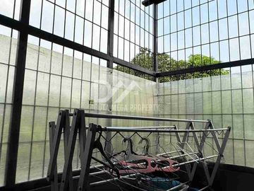 Dijual Cepat Rumah Cantik Kt.4 Strategis dekat kemana-mana di Graha Raya Tangerang