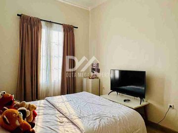 Dijual Cepat Rumah Cantik Kt.4 Strategis dekat kemana-mana di Graha Raya Tangerang