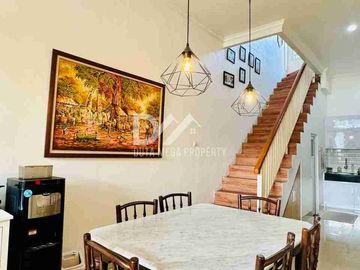 Dijual Cepat Rumah Cantik Kt.4 Strategis dekat kemana-mana di Graha Raya Tangerang