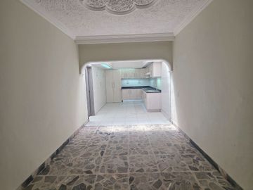 CASA HABITACIÓN EN VENTA EN: Genaro Vega Salazar No. 2518 Col. Heliodoro Hernández Loza, Guadalajara, Jal.