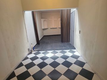 CASA HABITACIÓN EN VENTA EN: Genaro Vega Salazar No. 2518 Col. Heliodoro Hernández Loza, Guadalajara, Jal.
