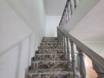 CASA HABITACIÓN EN VENTA EN: Genaro Vega Salazar No. 2518 Col. Heliodoro Hernández Loza, Guadalajara, Jal.