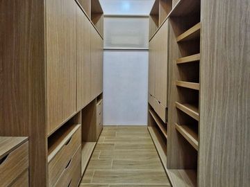 Brand New Home Near Clark International Airport