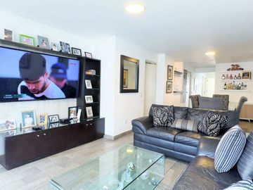 VENDO DEPARTAMENTO EN LA MOLINA (CERCA DE CENCO LA MOLINA)